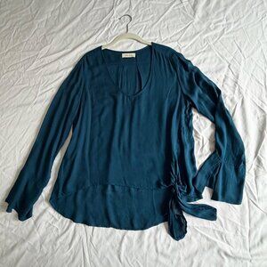 Bella Dahl side tie, hi low, bell split sleeve tunic small